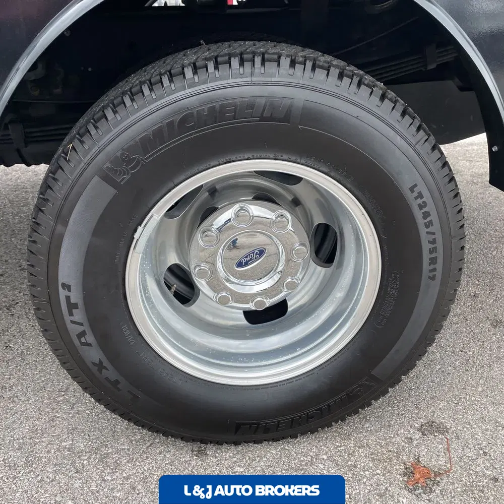 2024 Ford S/D C/C F350 XL
