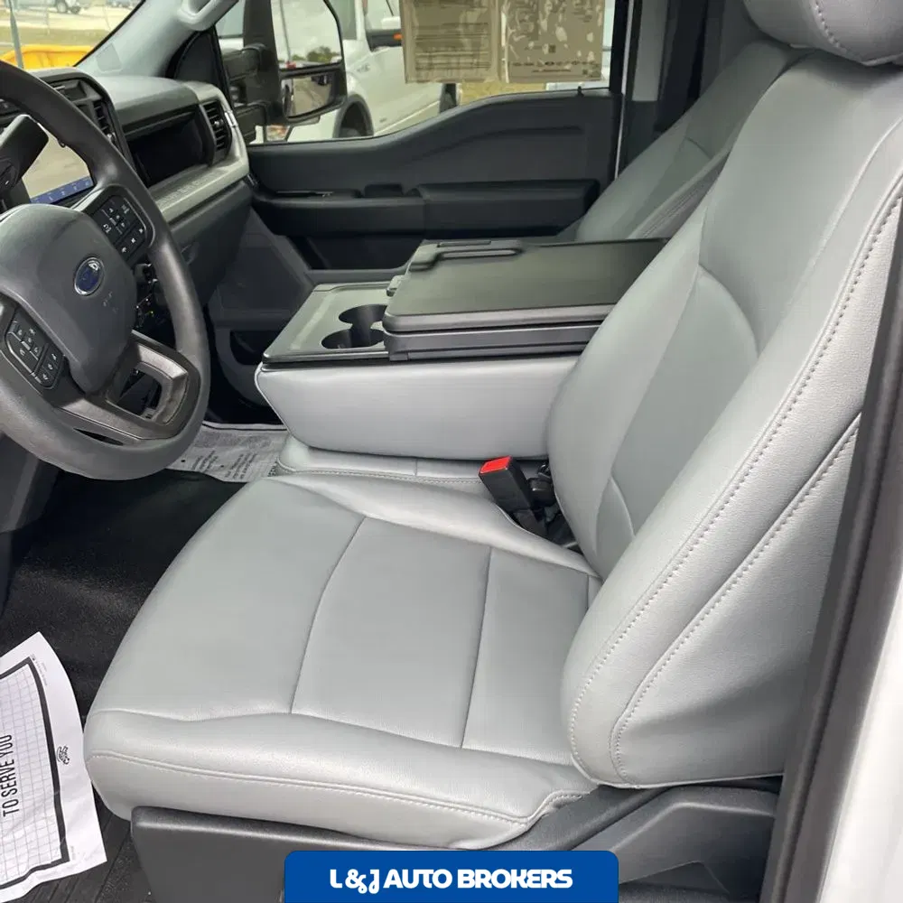 2024 Ford S/D C/C F350 XL