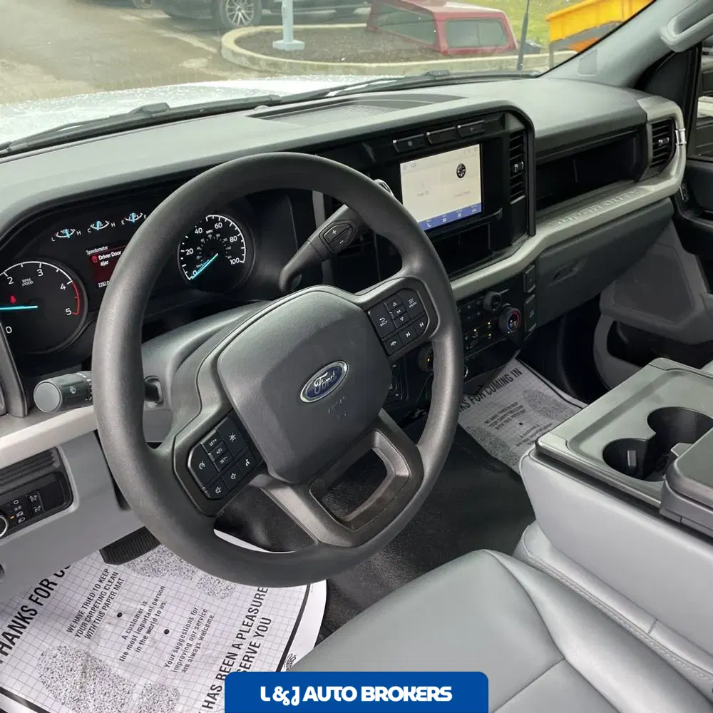2024 Ford S/D C/C F350 XL
