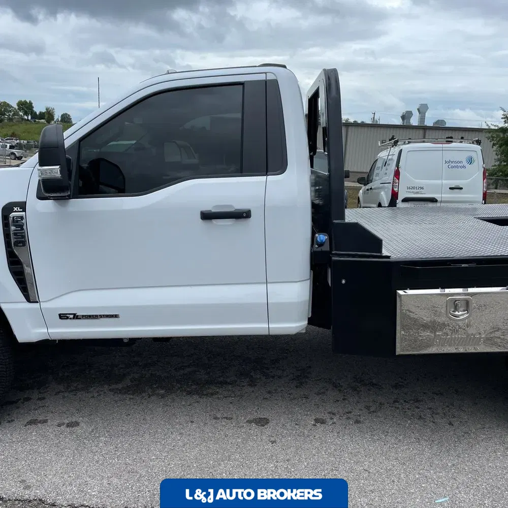 2024 Ford S/D C/C F350 XL