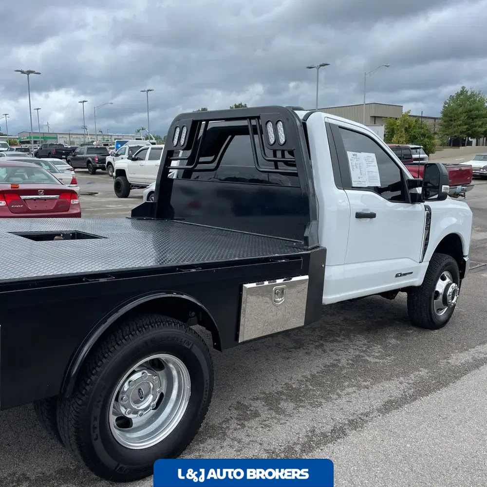 2024 Ford S/D C/C F350 XL