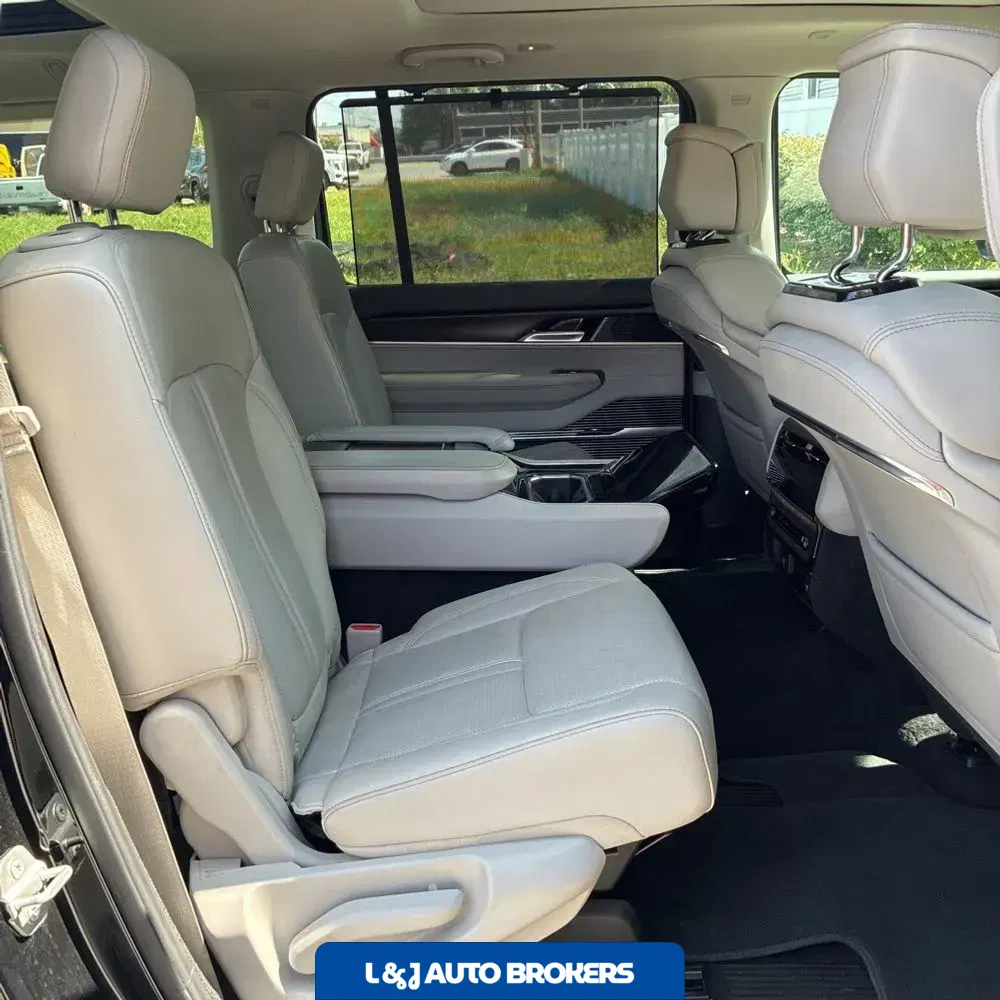 2024 Jeep Grand Wagoneer L Base