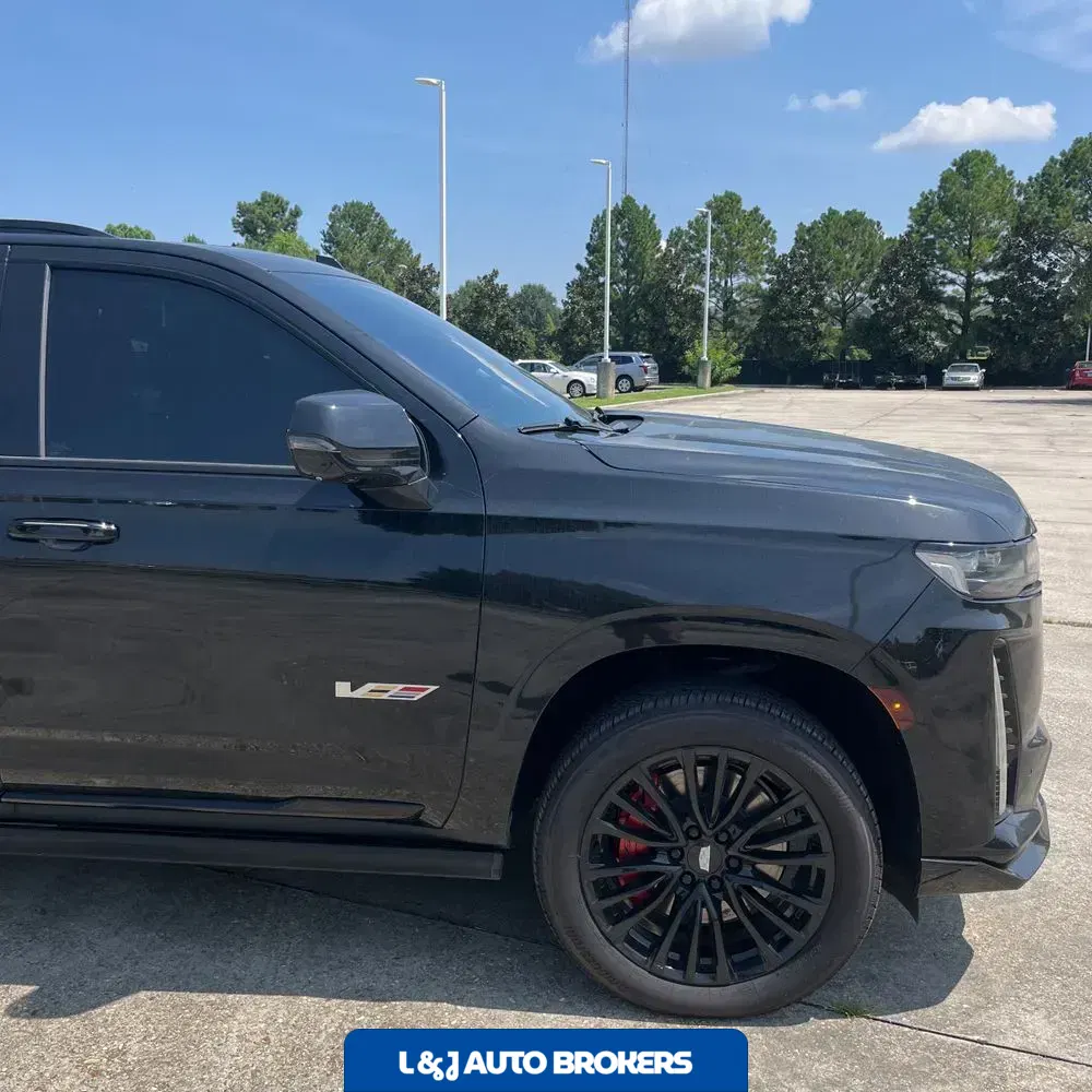 2023 Cadillac Escalade-V ESV Base