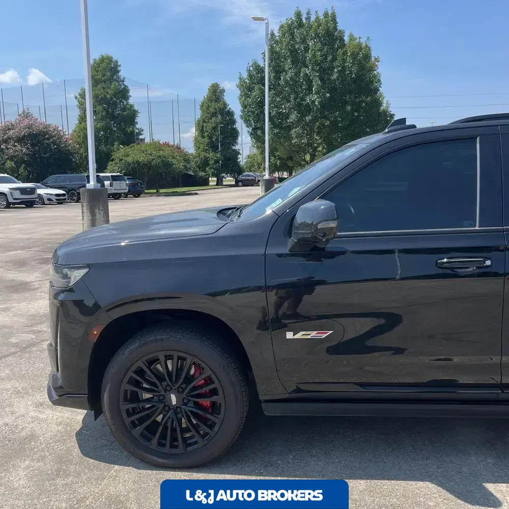 2023 Cadillac Escalade-V ESV Base