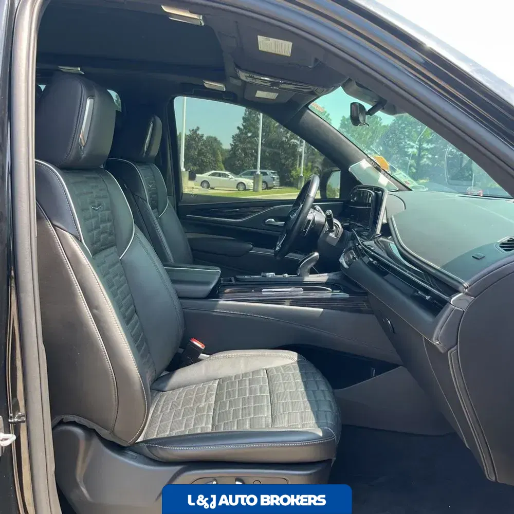 2023 Cadillac Escalade-V ESV Base