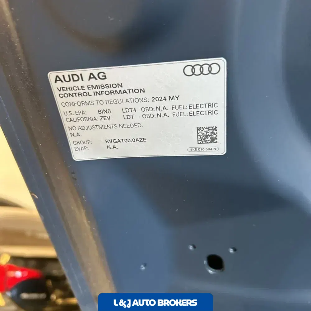 2024 Audi Q8 e-tron S-Line Prem