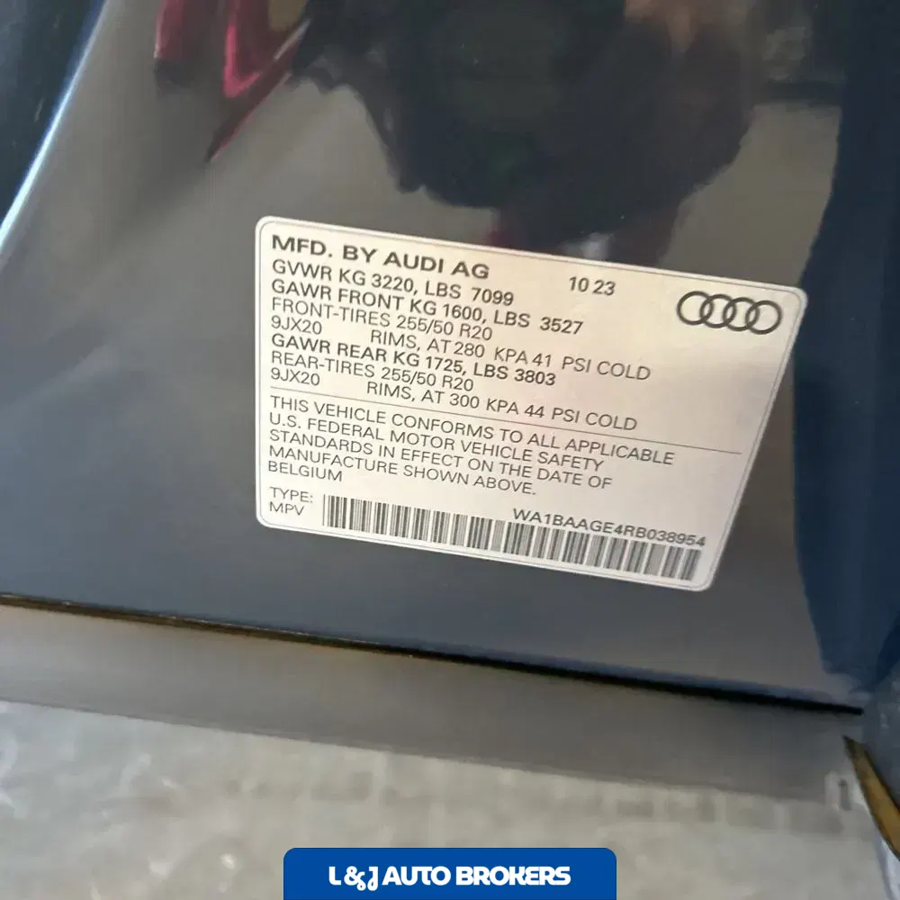 2024 Audi Q8 e-tron S-Line Prem