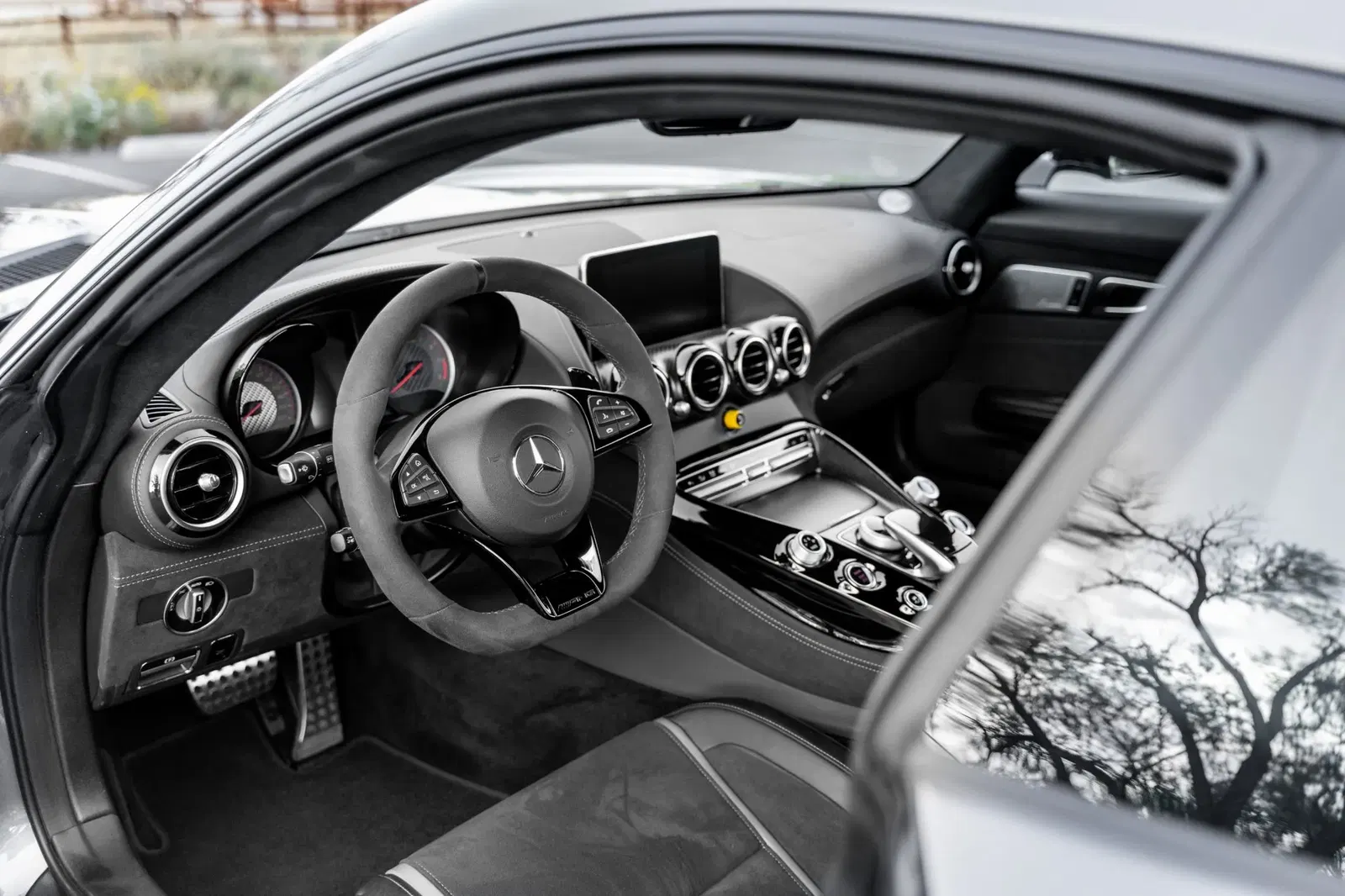 1,400-Mile 2019 Mercedes-AMG GTR