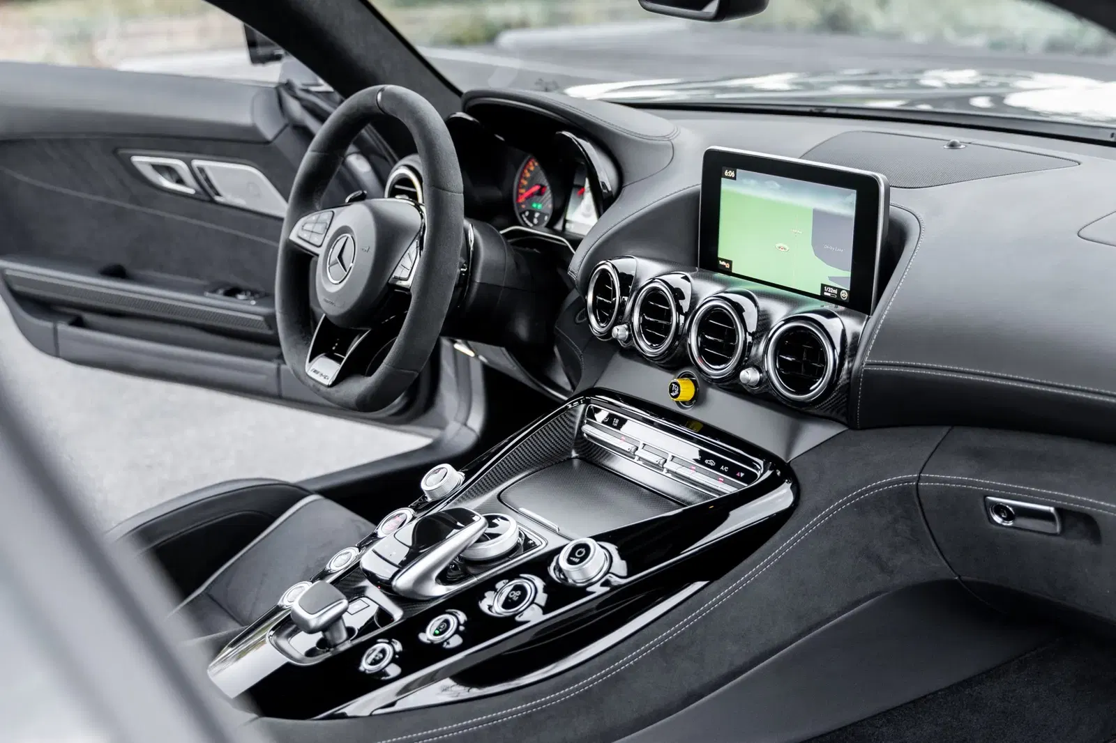 1,400-Mile 2019 Mercedes-AMG GTR
