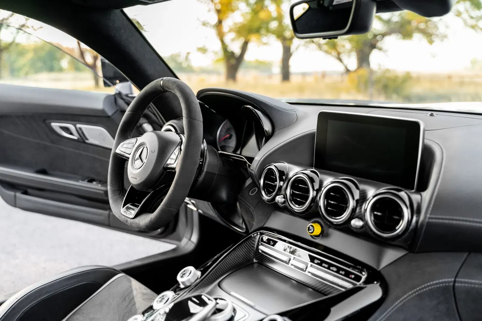 1,400-Mile 2019 Mercedes-AMG GTR