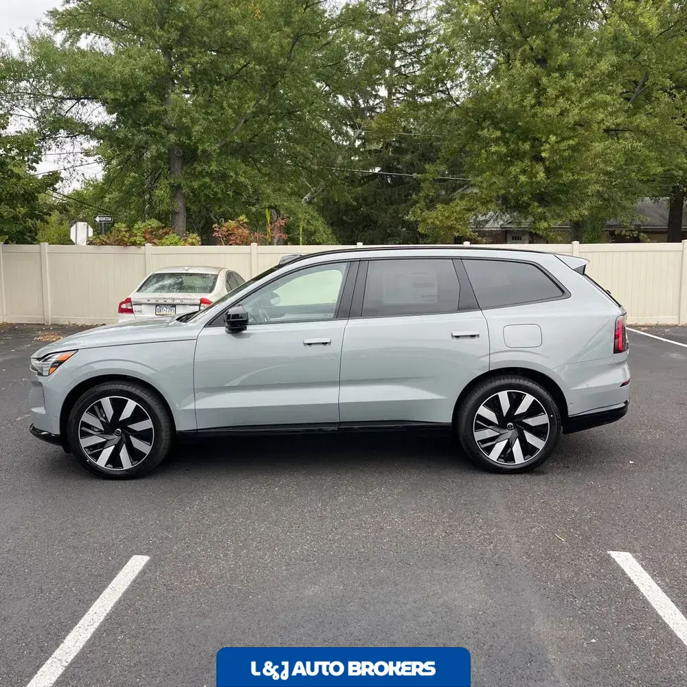 2025 Volvo EX90 Ultra