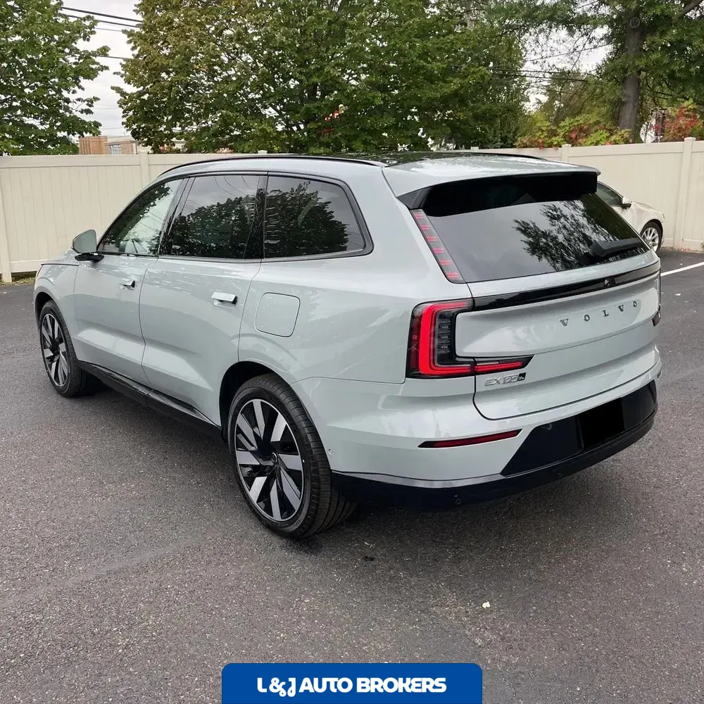 2025 Volvo EX90 Ultra