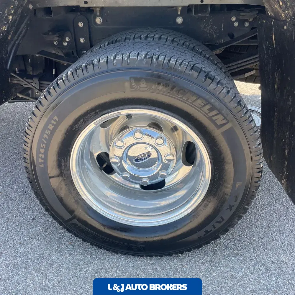 2020 Ford F-350 Super Duty Lariat
