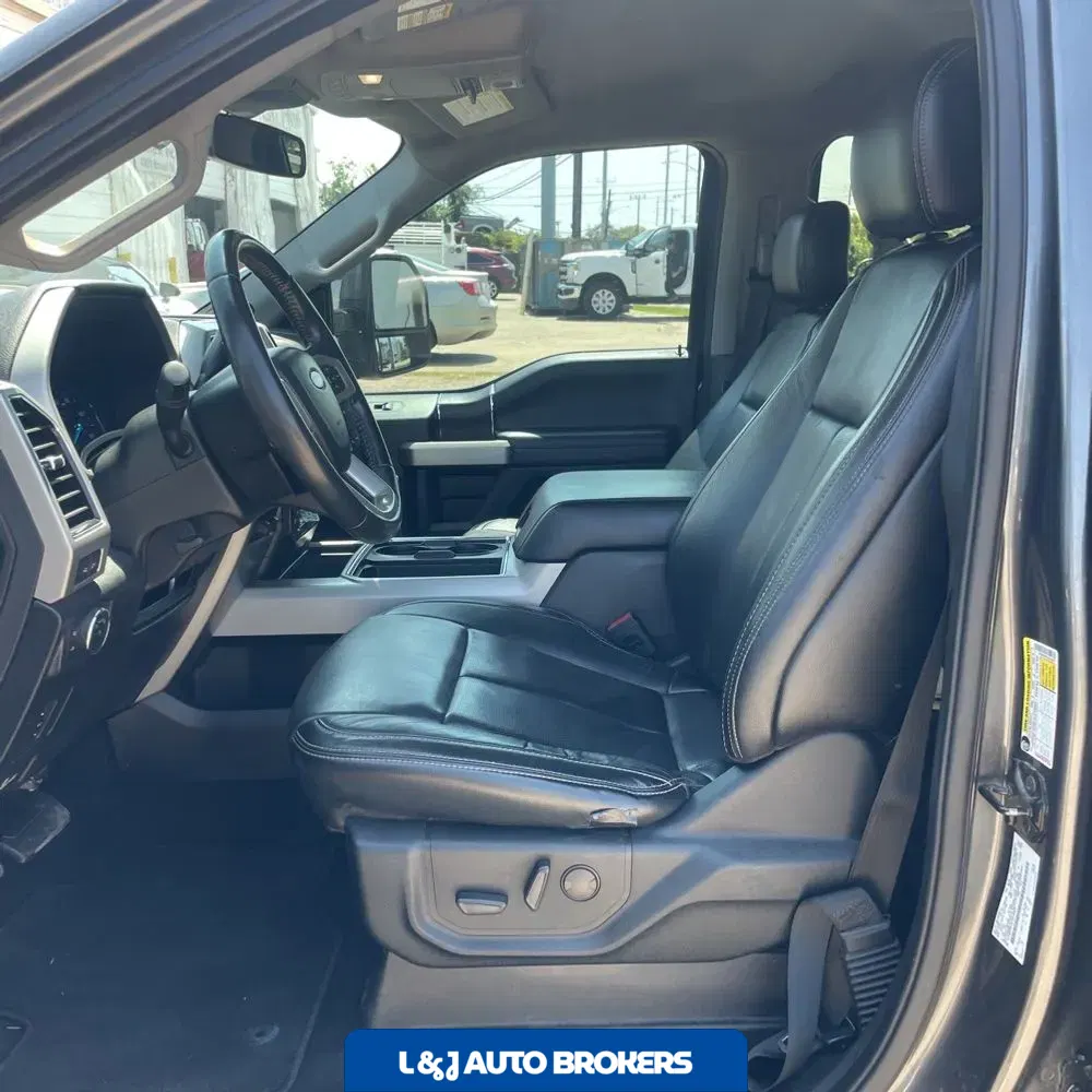2020 Ford F-350 Super Duty Lariat
