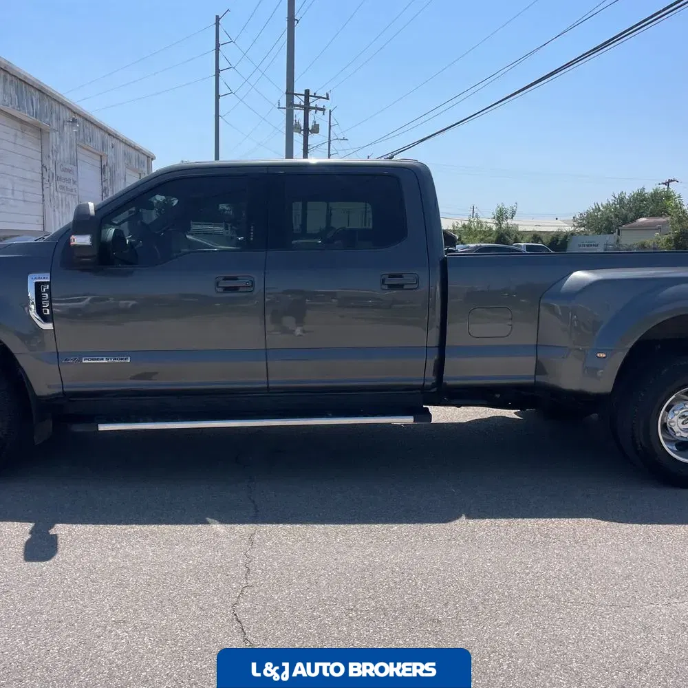 2020 Ford F-350 Super Duty Lariat