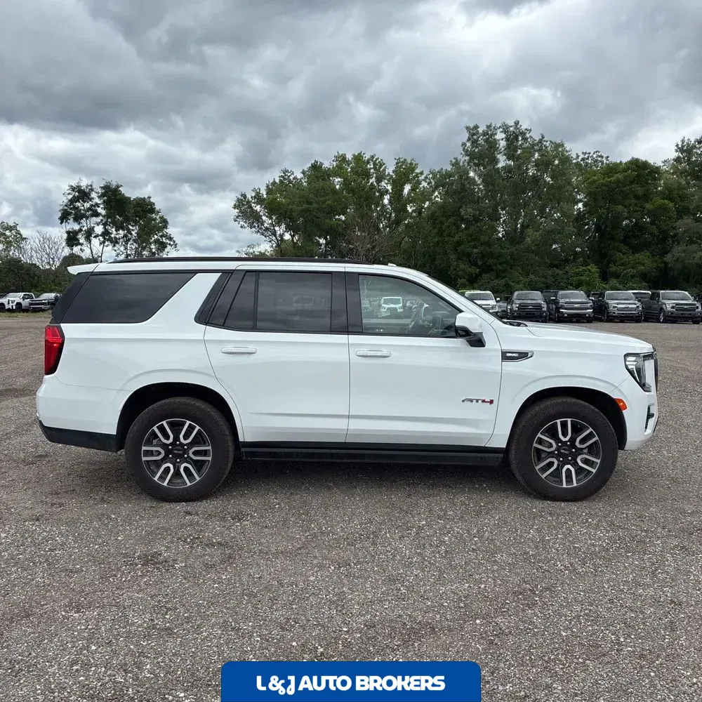 2023 GMC Yukon AT4