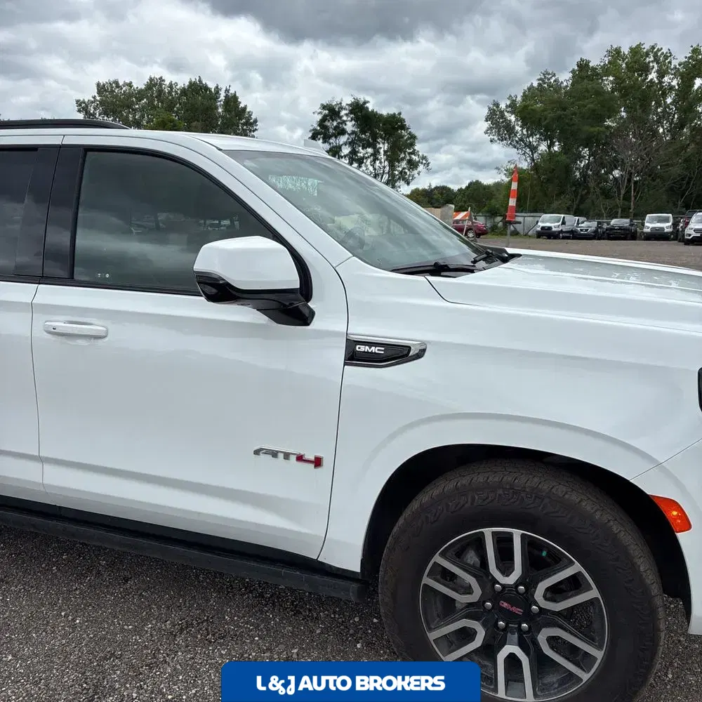 2023 GMC Yukon AT4