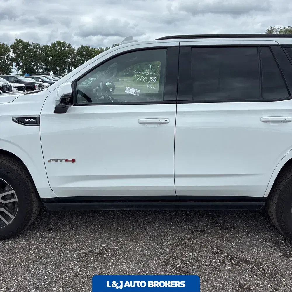 2023 GMC Yukon AT4