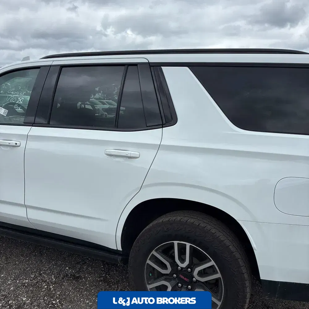 2023 GMC Yukon AT4