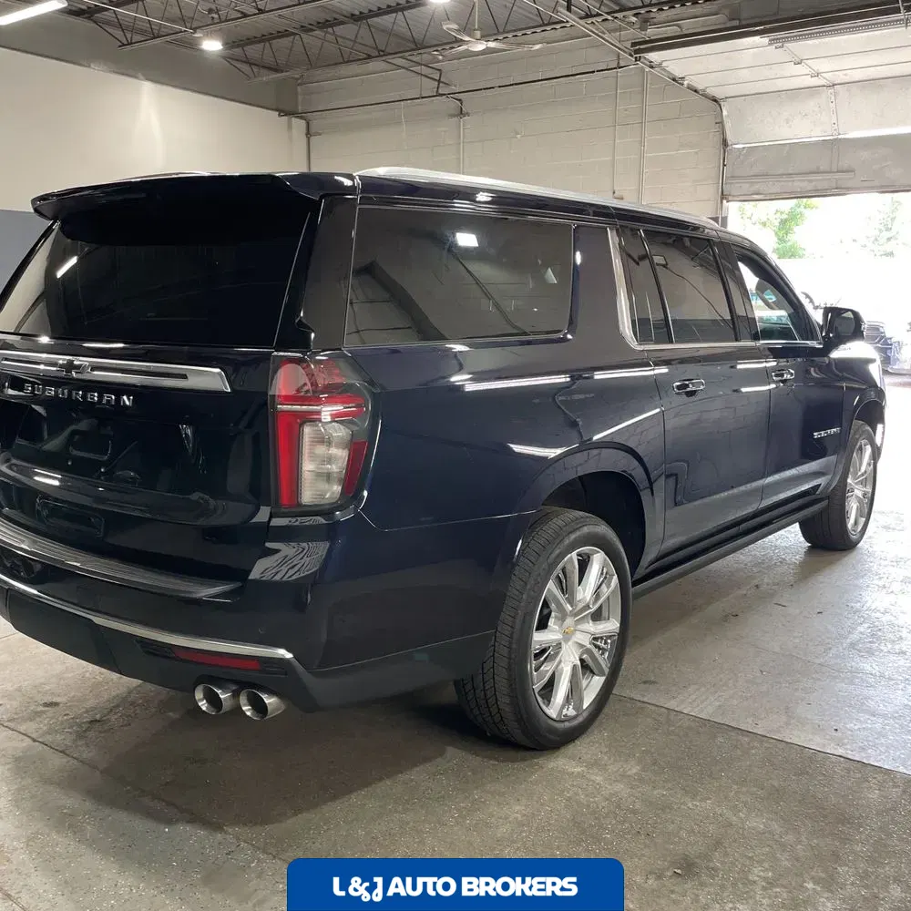 2021 Chevrolet Suburban High Country