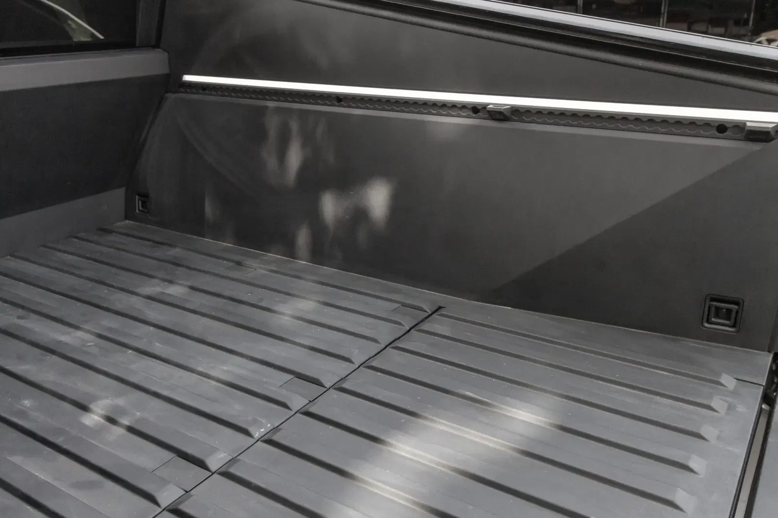 2024 Tesla Cybertruck AWD Foundation Series