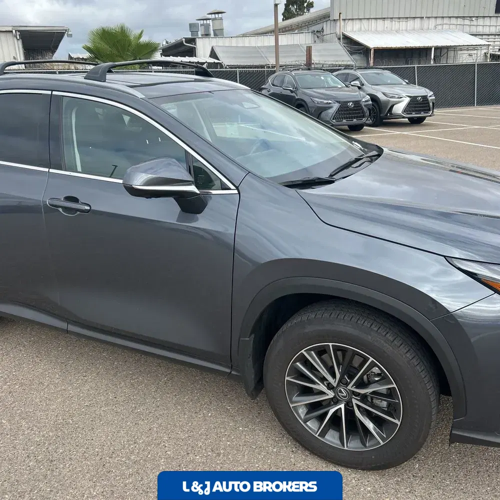 2025 Lexus NX 350h Premium