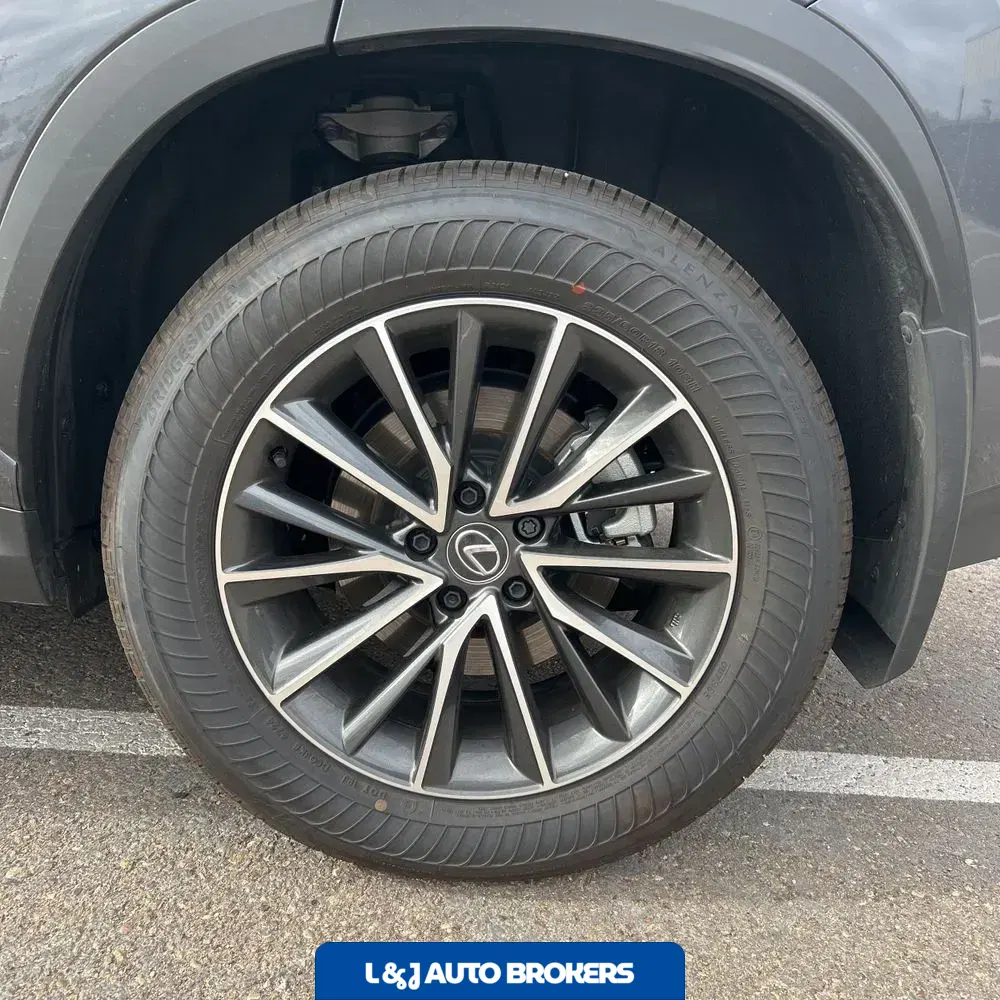 2025 Lexus NX 350h Premium