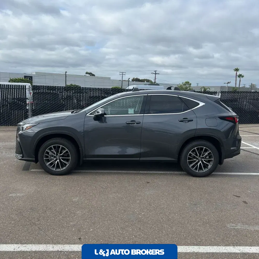 2025 Lexus NX 350h Premium