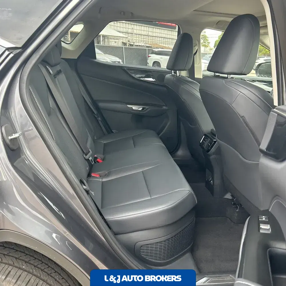 2025 Lexus NX 350h Premium