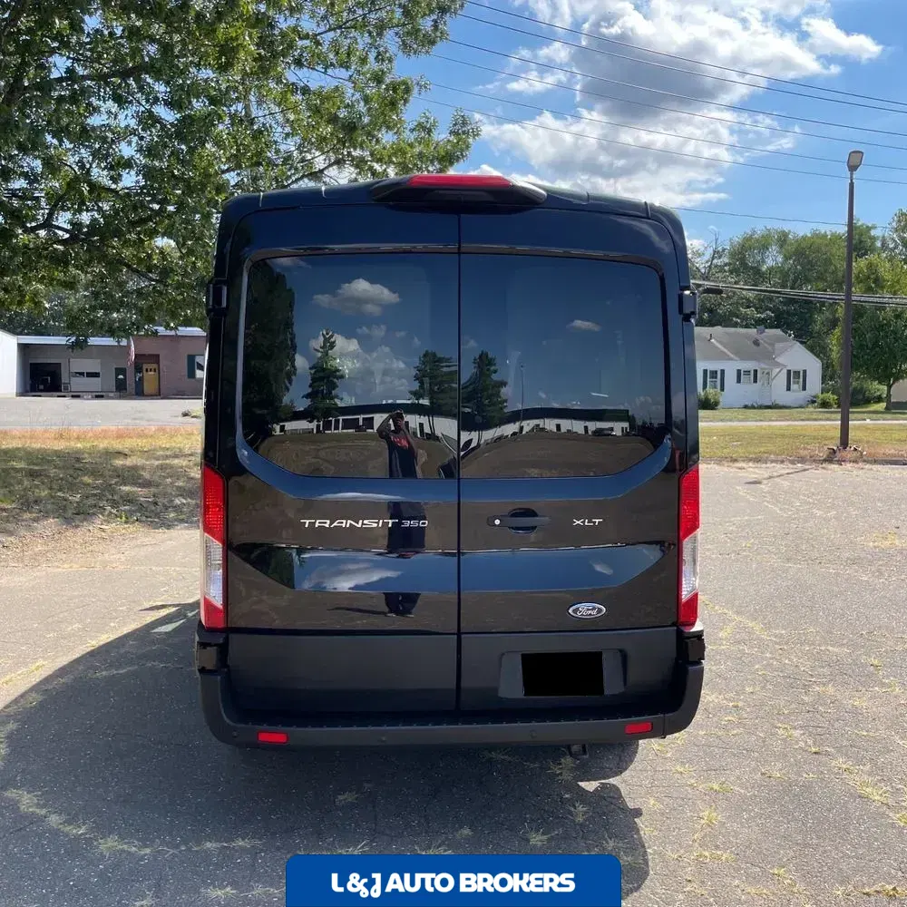 2025 Ford Transit 350 XLT