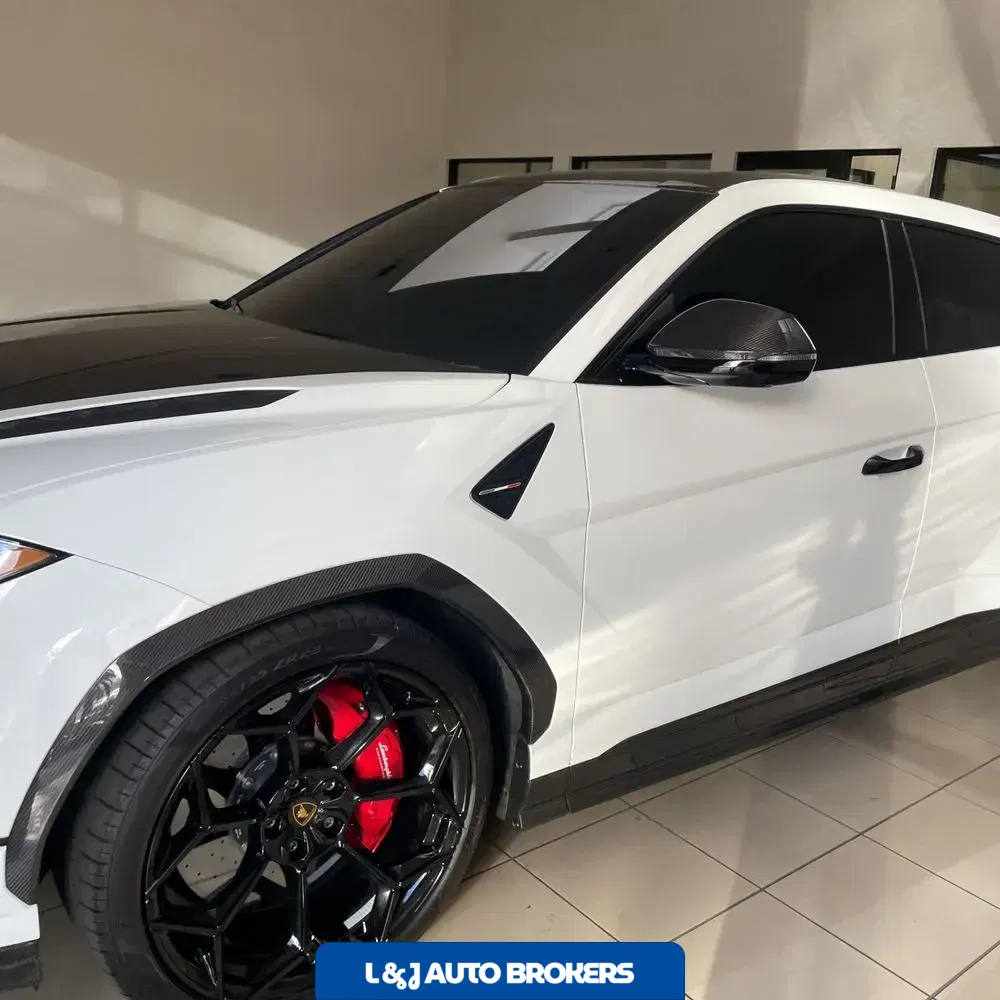 2023 Lamborghini Urus Base