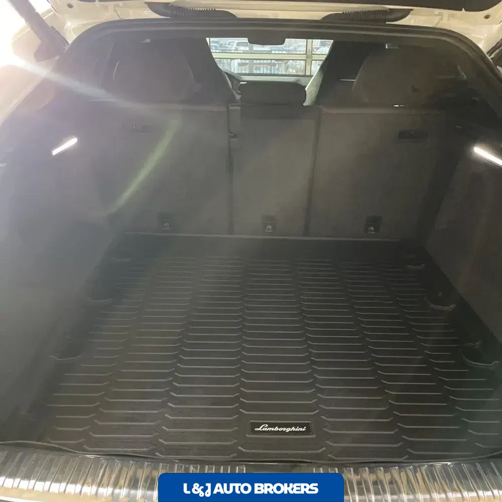 2023 Lamborghini Urus Base