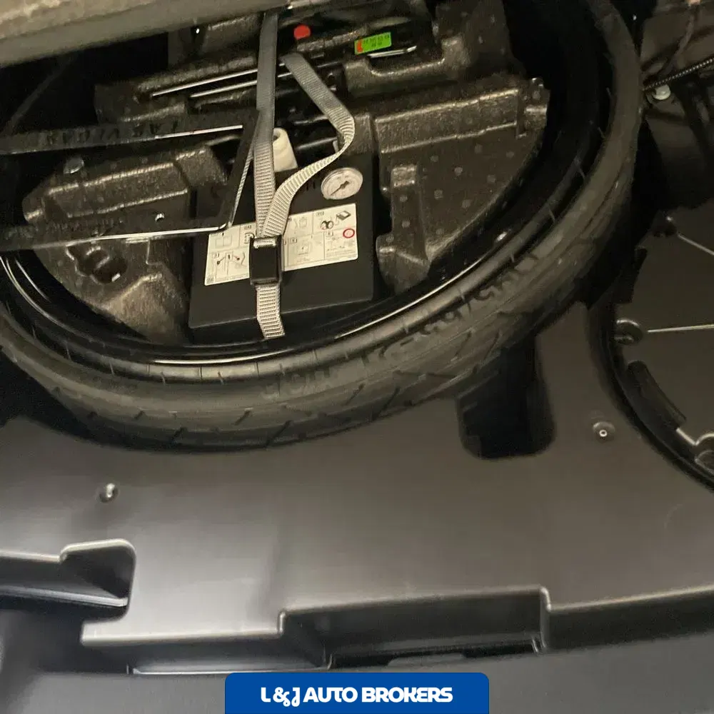 2023 Lamborghini Urus Base