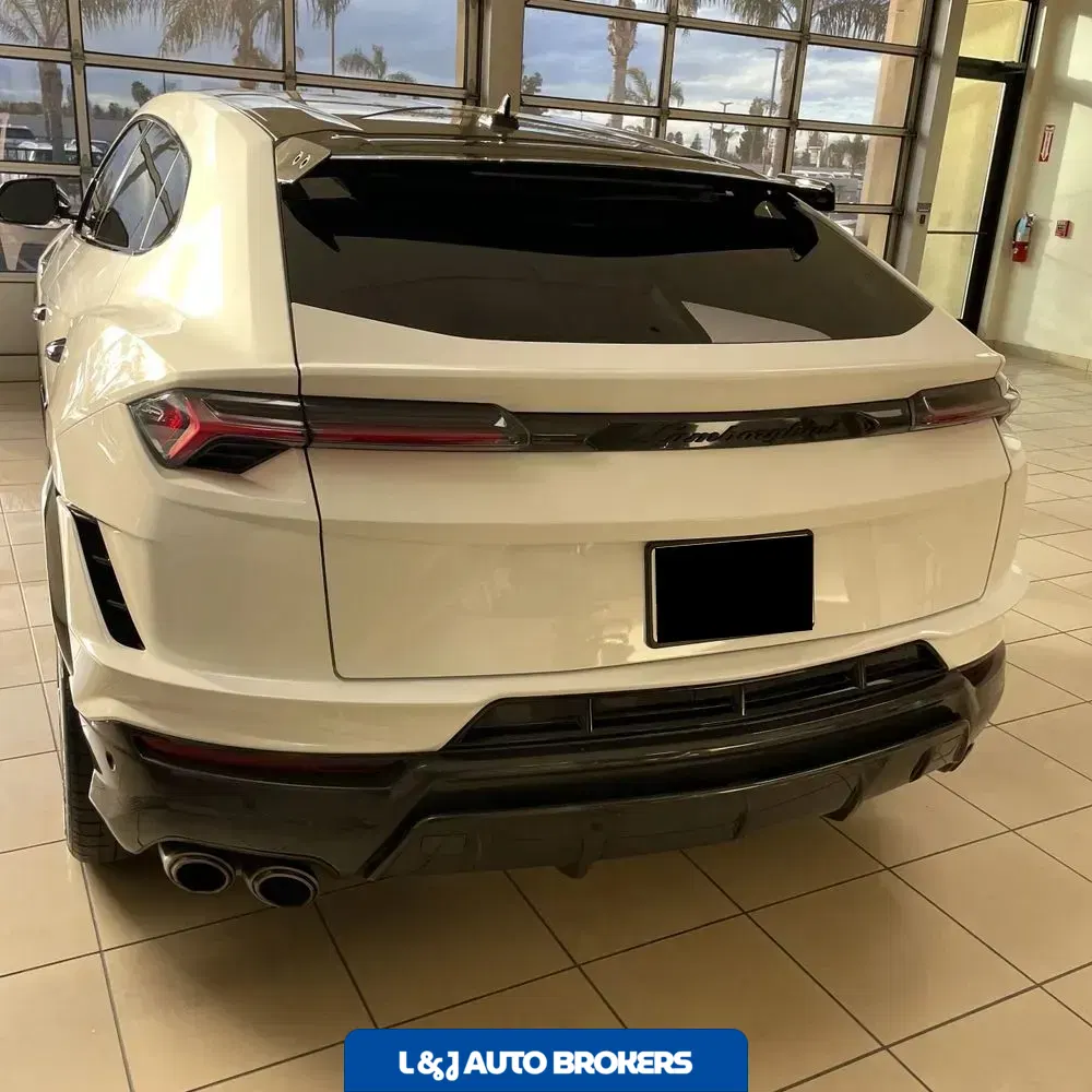 2023 Lamborghini Urus Base