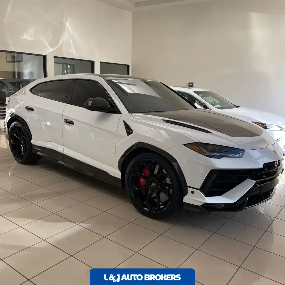 2023 Lamborghini Urus Base