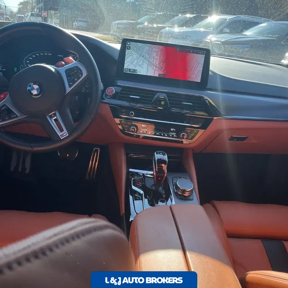 2023 BMW M5