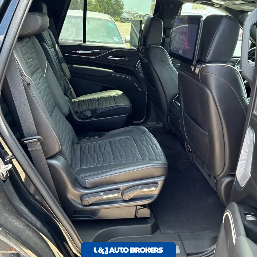 2023 Cadillac Escalade Sport Platinum