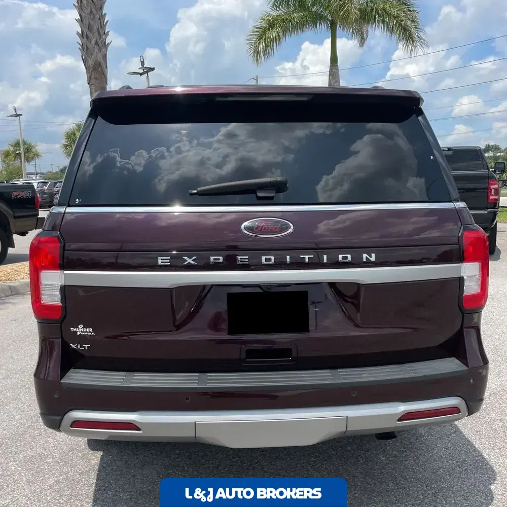 2024 Ford Expedition XLT