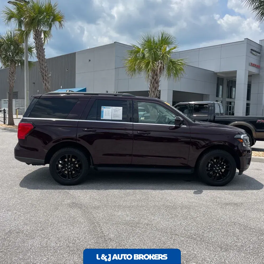 2024 Ford Expedition XLT