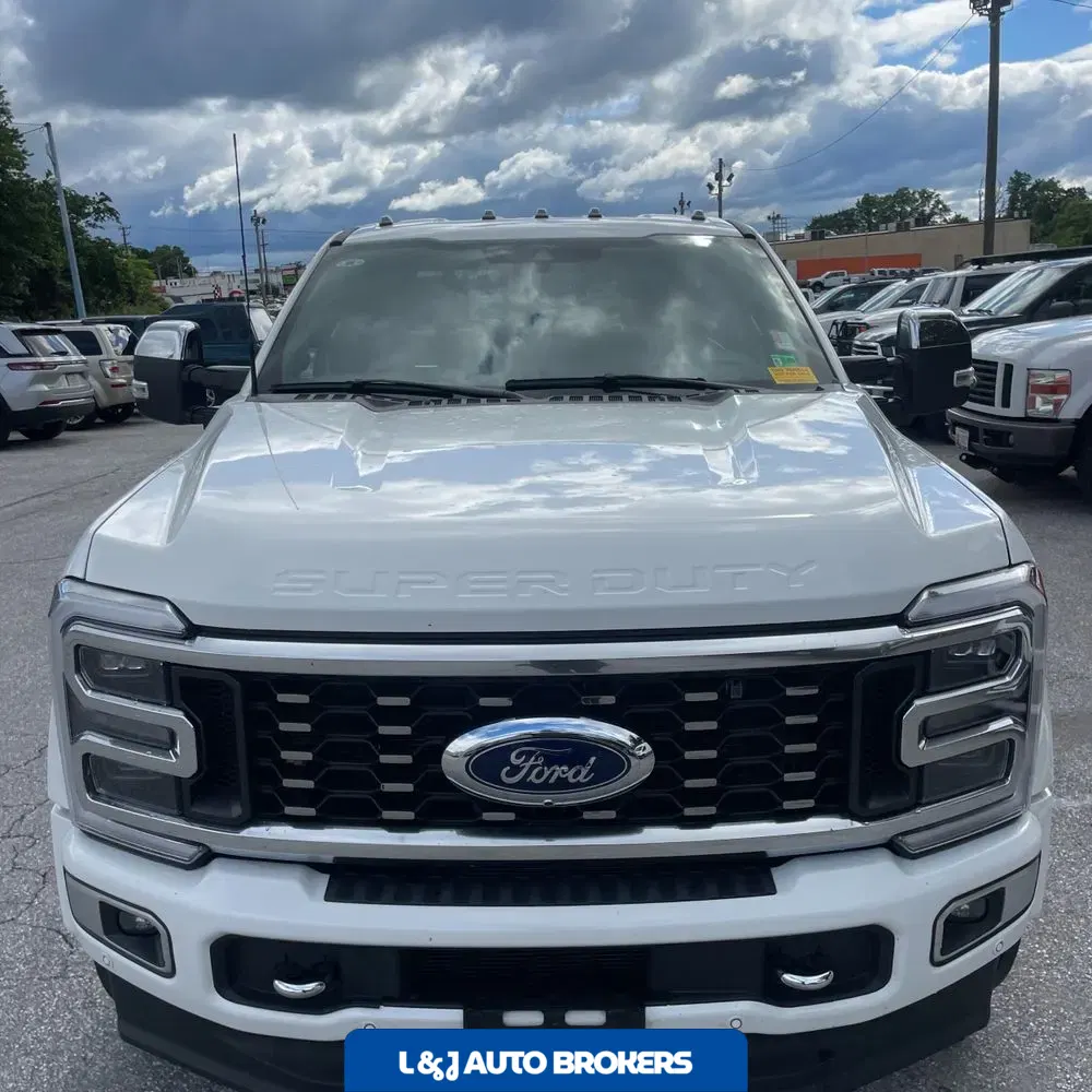 2024 Ford F-450 Super Duty Platinum