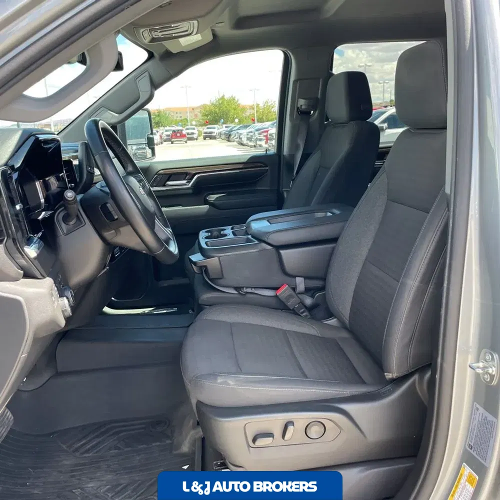 2024 Chevrolet Silverado 3500HD LT