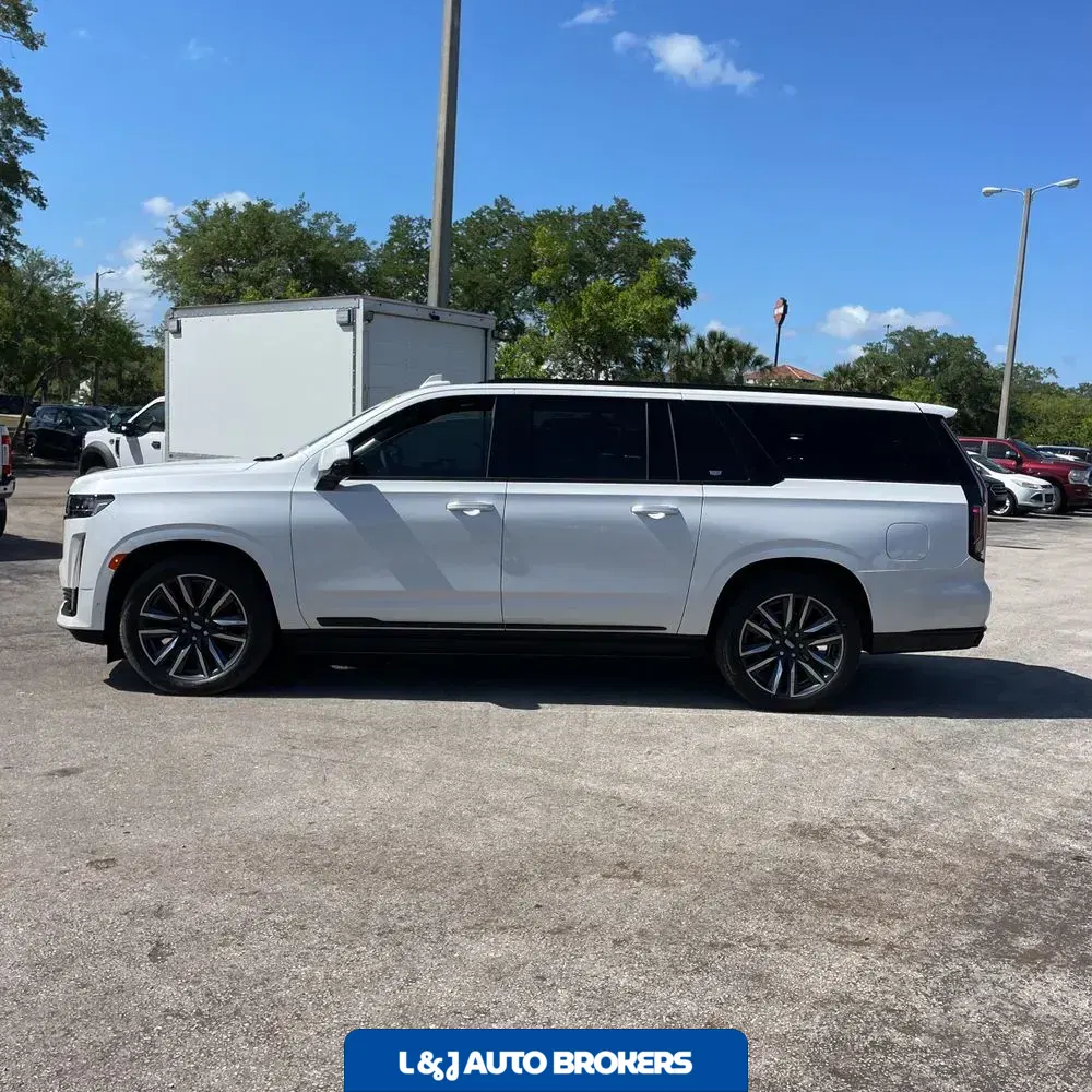 2024 Cadillac Escalade ESV Sport Platinum