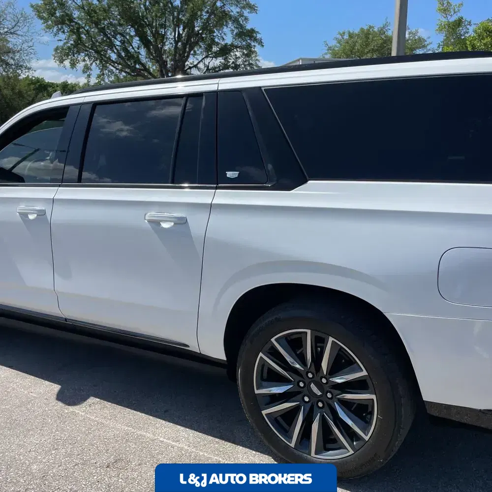 2024 Cadillac Escalade ESV Sport Platinum