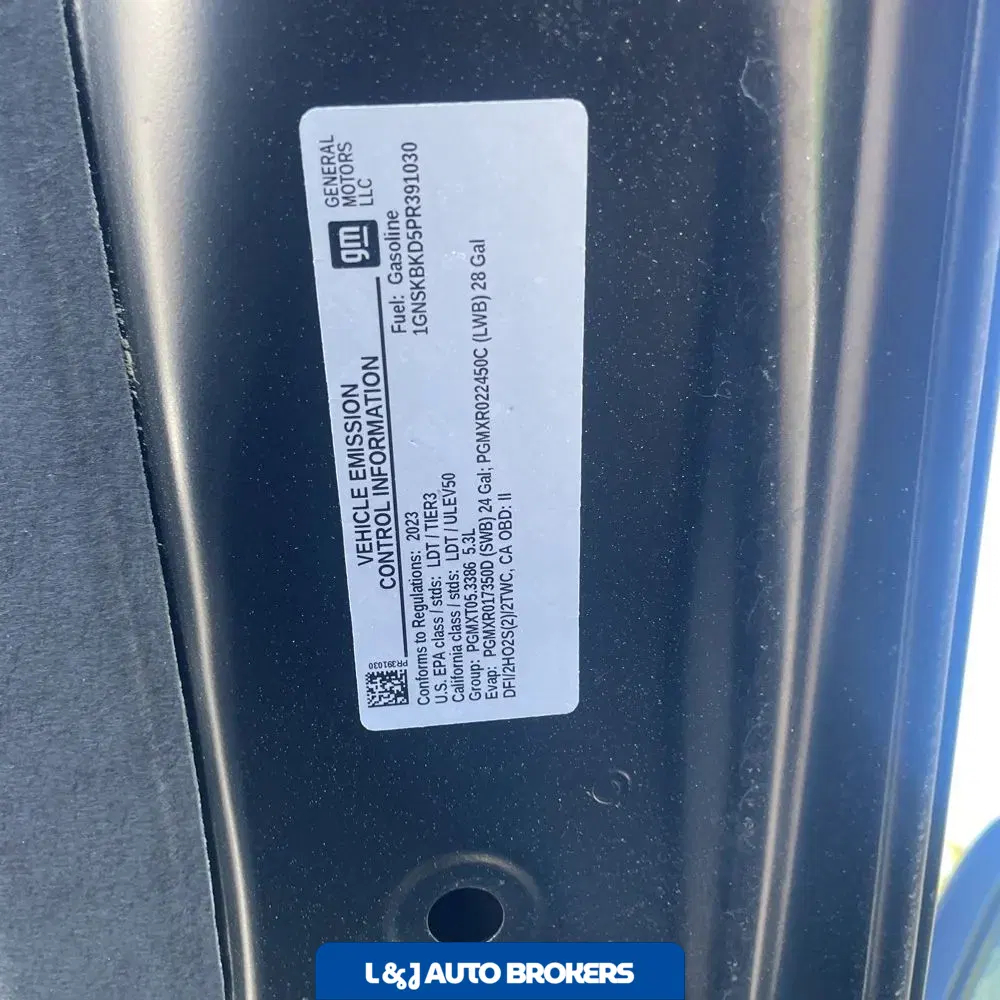 2023 Chevrolet Suburban LS