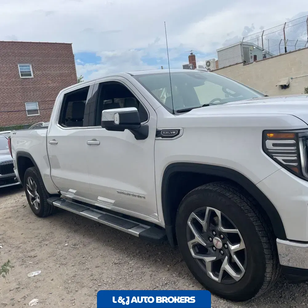 2023 GMC Sierra 1500 SLT