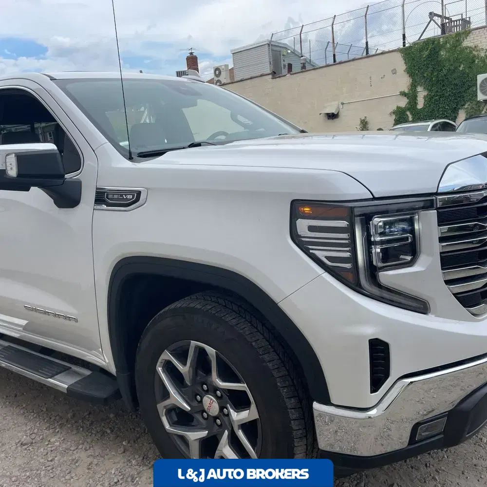 2023 GMC Sierra 1500 SLT
