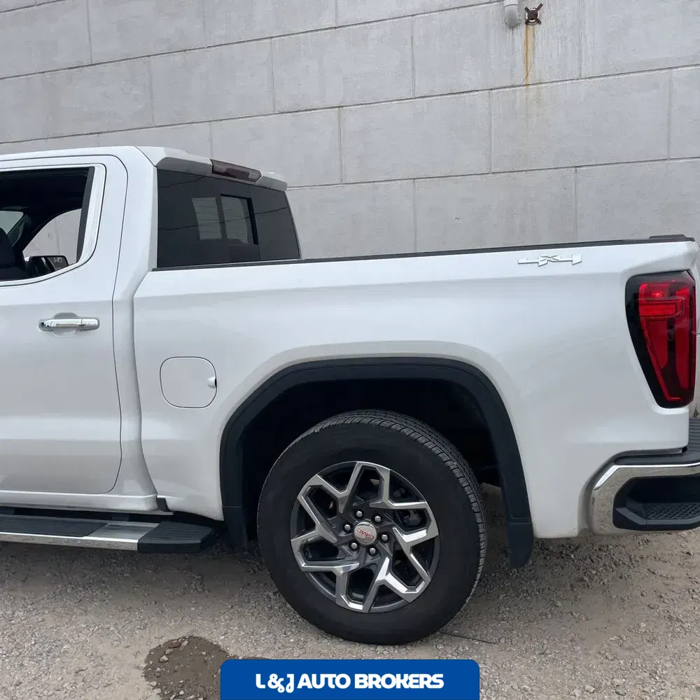2023 GMC Sierra 1500 SLT