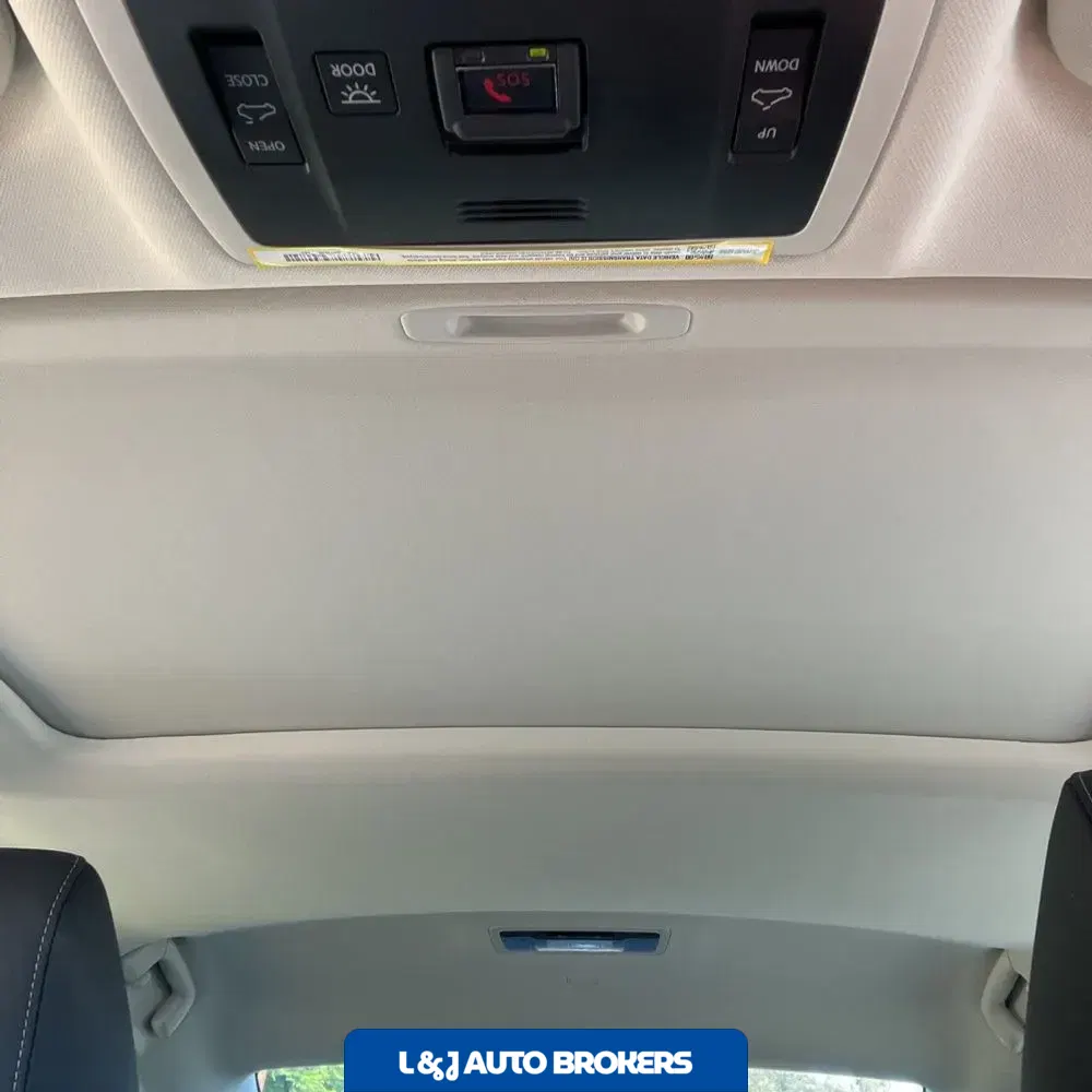 2025 Lexus ES 300h Base