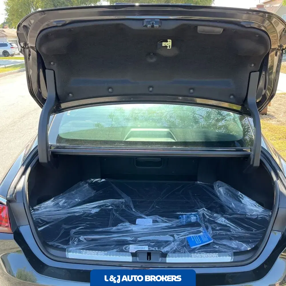 2025 Lexus ES 300h Base