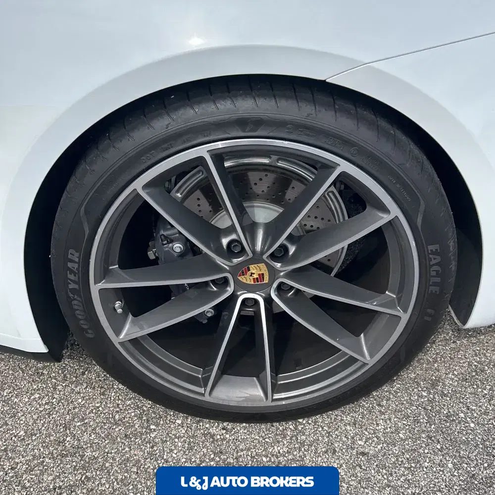 2023 Porsche 911 Carrera